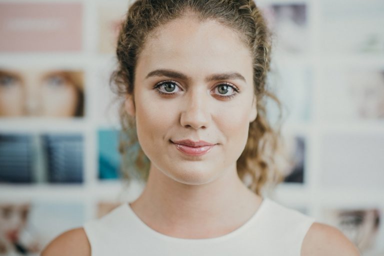 Titelbild zu „Glatte Haut dank Botox® Faltenbehandlung bei JUVENISMED in Wien“